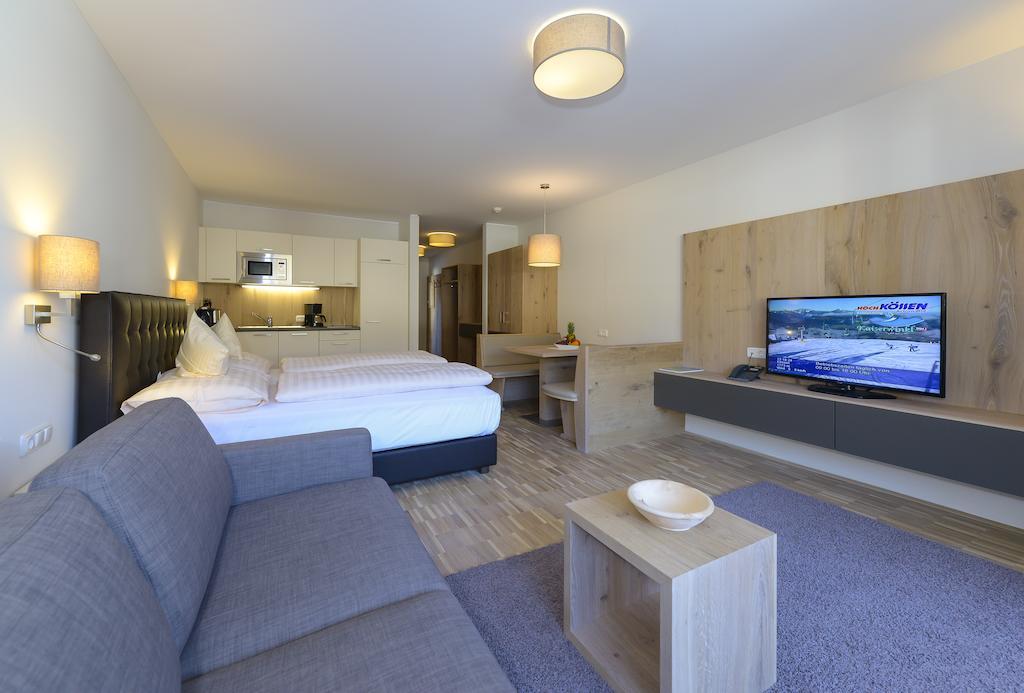 Appartementhotel Sonnenhof 코센 객실 사진